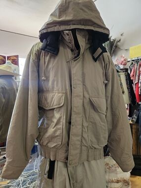 David Taylor Men's Hooded Field Jacket in Beige